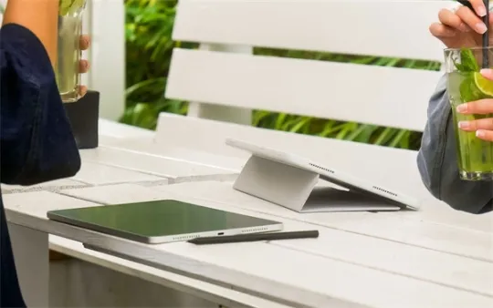 COVER STAND FOR MOVINKPAD 11